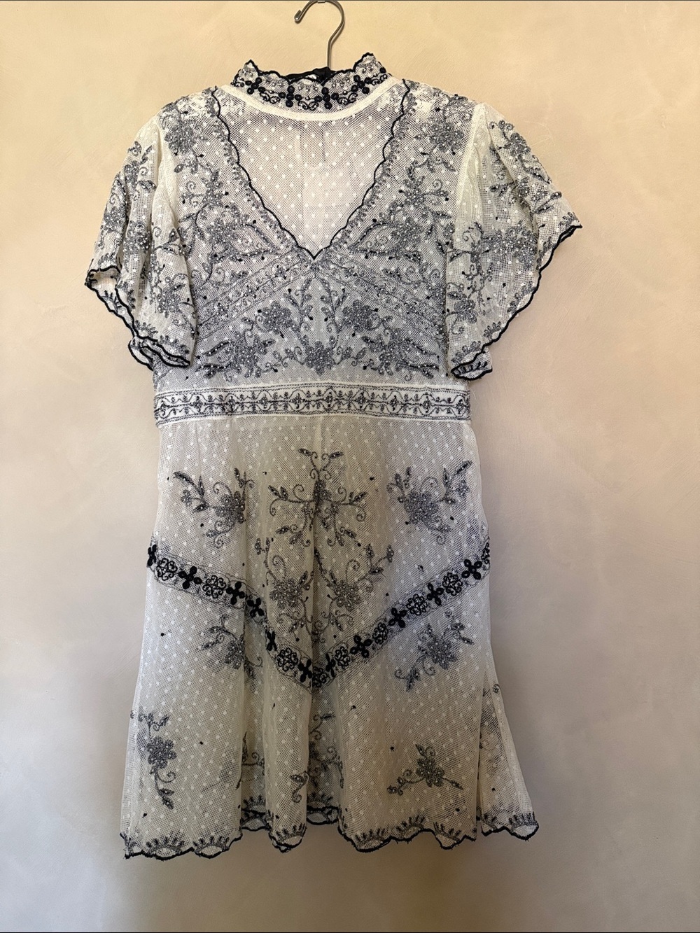Zara Limited Edition Embroidered Cream Mini Dress size L - Picture 3 of 6